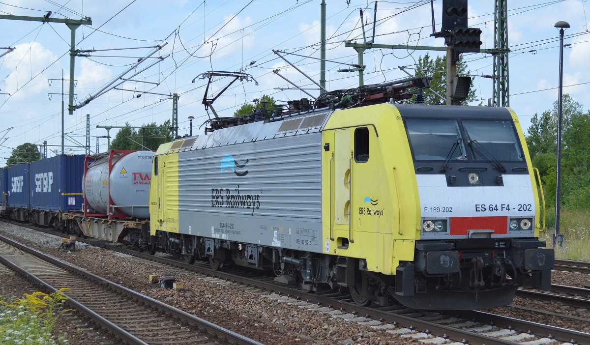 MRCE Dispolok 189 202-5/ES 64 F4-202 für ERSR mit KLV-Güterzug am 01.08.14 Durchfahrt Bhf. Flughafen Berlin-Schönefeld. 