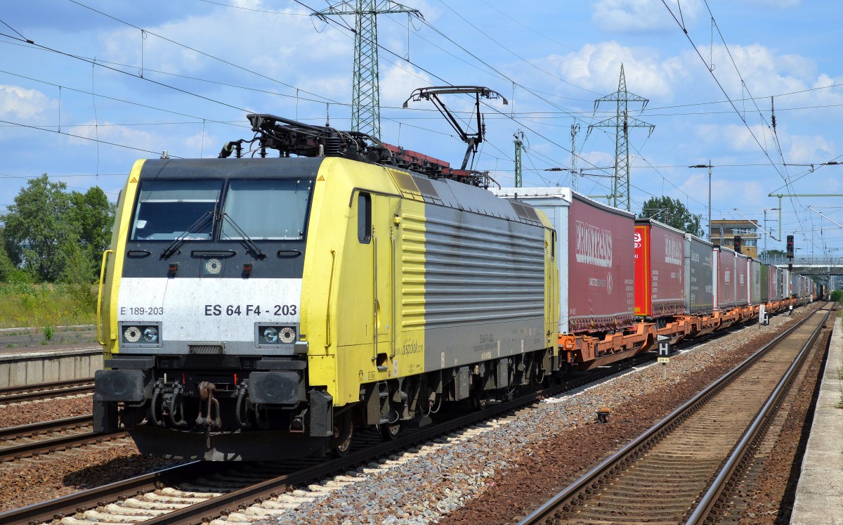 MRCE Dispolok 189 203-3/ES 64 F4-203 für ERSR mit KLV-Güterzug am 01.08.14 bei der Durchfahrt Bhf. Flughafen Berlin-Schönefeld.
