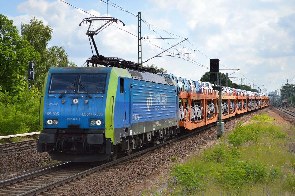 MRCE Dispolok 189 805-5 (ES 64F4-805) der PKP-Cargo mit dem üblichen FIAT PKW-Transportzug Richtung Wustermark am 17.06.14 Durchfahrt Bhf. Berlin-Jungfernheide. 