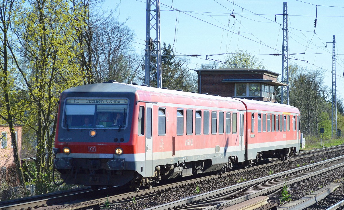 RE mit 928 658 nach Szczecin Glowns am 21.04.15 Berlin-Karow.