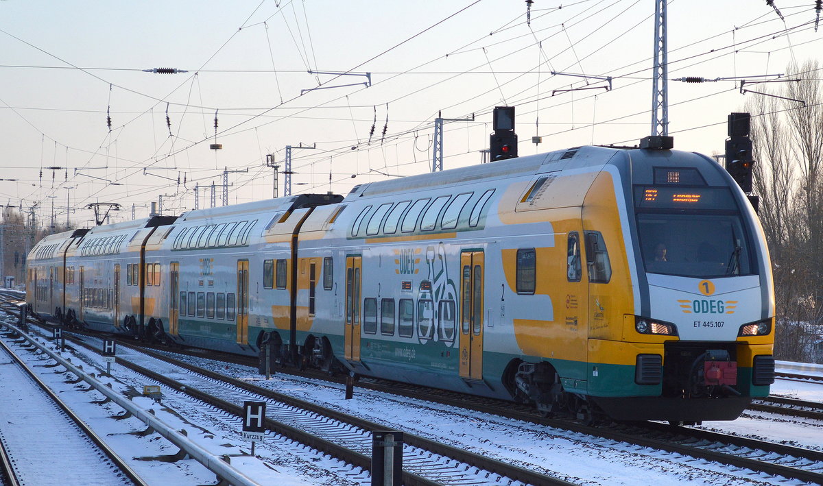 RE2 nach Wismar mit ODEG ET 445.107 am 10.01.17 Berlin-Grünau.