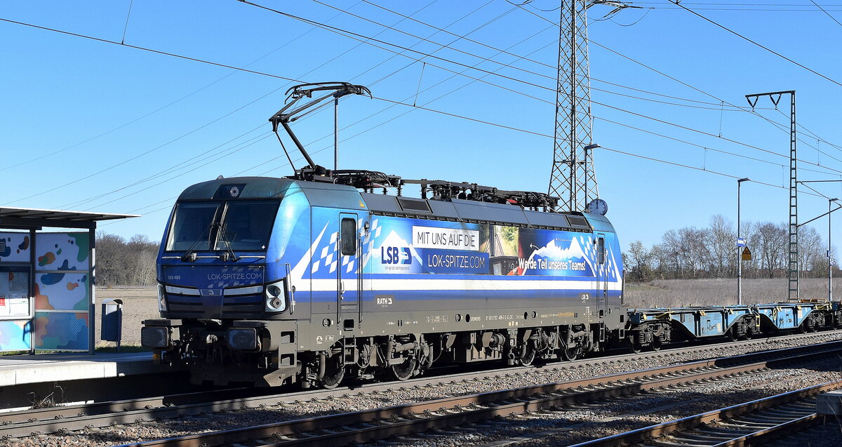 RTB Cargo - Rurtalbahn Cargo GmbH, Düren [D] mit der geleasten ELL Vectron  193 485  [NVR-Nummer: 91 80 6193 485-0 D-ELOC] und einem Containerzug am 18.03.25 Höhe Bahnhof Rodleben.
