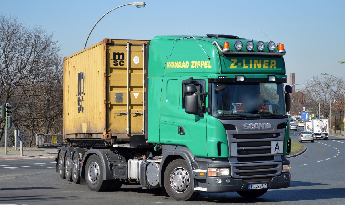 SCANIA Cotainersattelzug der Sped. KONRAD ZIPPEL Richtung Berliner Westhafen am 13.03.14 Berlin-Beusselstr.