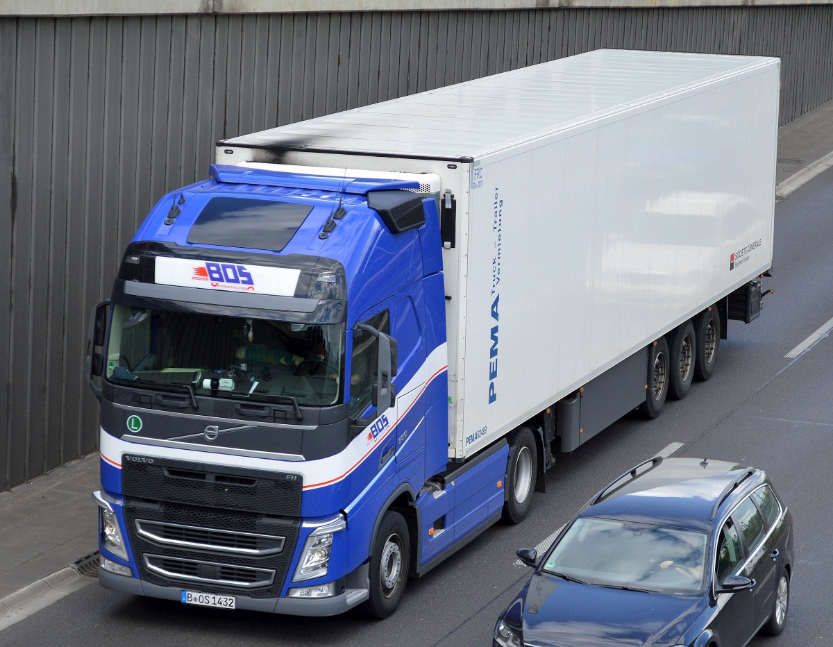 VOLVO FH 500 Zugmaschine mit PEMA Kühlthermoauflieger der Fa. BOS am 07.05.15 Berliner Stadtautobahn Höhe Knobelsdorffstr.
