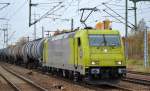 RHC mit 119 008-0 und Kesselwagenzug am 22.10.15 mit Kurzhalt im Bhf.