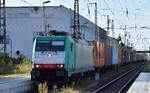 Captrain Polska Sp. z o.o., Wrocław [PL] mit der geleasten ATLU Lok   186 130-1  [NVR-Nummer: 91 80 6186 130-1 D-ATLU] und einem Containerzug am 24.06.26 Durchfahrt Bahnhof Falkenberg (Elster).