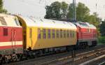 Hier der Bahndienstwagen mit der Bezeichnung Messwagen 1 gezogen von MEG 315 und dahinter MEG 206 am 24.08.11 Berlin-Karow.