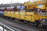 Der Schutzwagen (68 80 092 3 759-5(P)) des KIROW KRC 810 T der Gleisbaufirma MGW GmbH aus Berlin, 30.11.10 Berlin-Greifswalder Str.