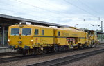 EIFFAGE RAIL mit dem STOPFEXPRESS 09-3X und einer Schotterplaniermaschine am 05.0.16 Bf.