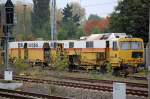 Die Universalgleisstopfmaschine  Dresden  MATISA B 66 U (97 43 39 501 17-9) der Fa.