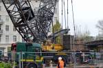 Noch ein letztes Bild von der Seite des THÖMEN LIEBHERR LG 1550 mit der Führerkabine des Fahrzeugkrans am 06.04.14 Berlin-Yorkstr.