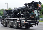 Diesen relativ neuen LIEBHERR LTC 1050-3.1 Kompaktkran (All-Terrain-Kran) einer mir unbekannten Firma sehe ich heute das erst Mal, 25.05.16 Berlin-Marzahn.