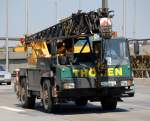 �lterer kleiner LIEBHERR Typ? Fahrzeugkran der Fa.