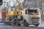 VOLVO FH12 420 PS Zugmaschine mit Tiefladeauflieger der Fa.