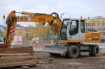 LIEBHERR 900 Litronic der Baufirma MAX B�GL beim Neubau der Spandauer damm Br�cke Berlin, 21.10.09