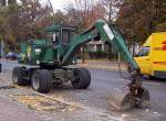 Ein SCHAEFF HML 30 Mobilbagger am 23.10.07 Berlin Neuk�llnische Allee.