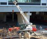 Ein SENNEBOGEN 613 C Mobilkran der Fa. hentschke, 26.11.13 Gro�baustelle Berlin Ostkreuz.