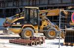 Leasingbaumaschine, ein CAT 908 Radlader am 31.08.08 Berlin Alexanderplatz.