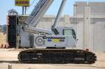 Schon interessant diese Art von Kran, Raupenkran mit Teleskopausleger mit Balstgewichten hinten dran, wahrscheilich der LIEBHERR Typ LTR 1100 der Fa.
