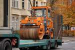 Walzenzug Typ + Hersteller? der Fa. G�tsche am 15.11.13 auf einer Ladebr�cke in Berlin Niedersch�nhausen.