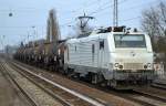 CBRail Mietlok PRIMA E 37 527 (9187 0037 527-5 F-CBR) mit einigen Kesselwagen (geschmolzener Schwefel) am 20.02.15 Berlin-Karow.