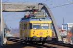 Die DB Netz Instandhaltung mit einem zweiachsigen Turmtriebwagen, 701 167-9 als Oberleitungsmesswagen (Diagnose VT) Richtung Bornholmer Str.