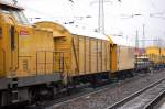 Ein weiterer Werkzeug- und Ger�tewagen der DGT (DB Bahnbau Gruppe) gezogen von 293 007-1  Lok 1  am 16.01.12 Bhf.