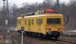 ORT 708 326-4 durchfährt den Bhf.