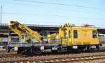 Instandhaltungswagen für die Oberleitungen der DB 703 103-2 am 28.10.15 Durchfahrt Bhf.