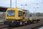 DB Netz mit einem GAF 100R + Hänger am 23.11.15 Durchfahrt Bhf.
