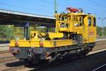 DB Bahnbau Gruppe mit einem MTW 100 am 11.10.15 Bhf.