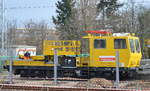 Die einjährigen Arbeiten rund um das Karower Kreuz Berlin und in Blankenburg als Material-Stützpunkt, hier wird gerade ein P&T MTW 100 der DB Bahnbau Gruppe mit der Nr.