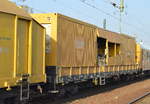 DB Bahnbau Gruppe mit dem Borsatzwagen der Schnellumnaumaschine SUM 315 mit der Nr.