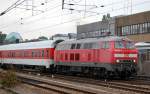 218 832-4 mit CNL Wagengarnitur wechselt aufgrund von Gleisarbeiten am Berliner Ostkreuz auf die Gleise der Berliner S-Bahn im Bhf.