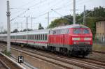 218 836-5 am Ende des IC 2426 zum Seebad Heringsdorf am 21.09.12 Berlin-Blankenburg.