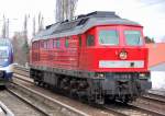 232 379-8 f�hrt gem�chlich auf das Haltesignal am Karower Kreuz Berlin zu, 28.03.11