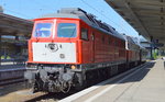 Da stand ich schlecht um diese diese Sonderüberführungsfahrt richtig abzulichten, die 232 901-9 mit weiterer Ludmilla + historischem DR Personenwagen bei der Durchfahrt Bf.