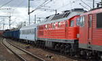 155 151-4 mit 232 589-2 und gemischtem Güterzug am 21.02.17 Bf.