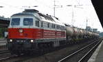 232 128-9 mit Knickkesselwagenzug am 28.06.17 Bf.