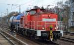298 308-8 bei einer Übergabefahrt mit Kesselwagen am 07.03.16 Berlin-Hirschgarten.