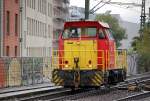 Auch die kleine DB 352�r 352 102-8 (9880 3352 102-8D-KIEL) mal wieder mitten in Berlin unterwegs, 15.10.10 Berlin-Wedding.