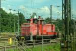 363 147-0 abgestellt am Rande des Bhf.