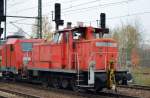Kleiner Lokzug mit 182 234-2 und 363 163-7 am Haken am 30.10.15 Nhf.