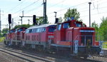 Völlig überraschend und mit höchst untypischen Loktypen hier Nordosten präsentierte sich dieser Lokzug bei der Durchfahrt am 22.07.16 im Bf.