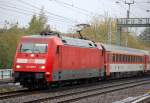 EC 378 mit 101 086-7 Richtung Bernau, 19.10.10 Berlin-Blankenburg.