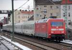 101 066-9 mit PbZ mit dem Zuggespann des Berliner-Warschau-Expresses Richtung Berlin-Grunewald, 07.01.11 Berlin-Wedding.