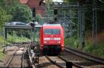 101 027-1 mit IC-Wagengarnitur zur Bereitstellung Bhf.