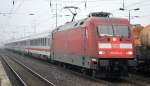 101 004-0 mit IC Durchfahrt Bhf.