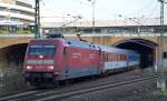 EC 379 nach Prag mit 101 005-7 bei der Ausfahrt Bhf.