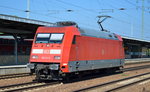 101 111-3 bei der Durchfahrt Bf.
